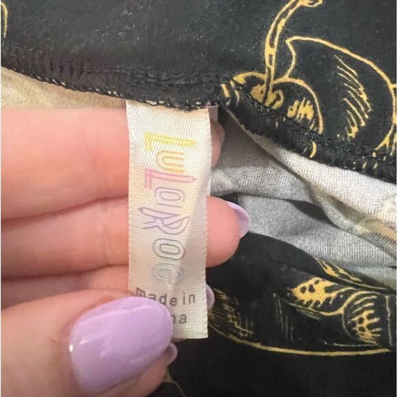 Lularoe Tall Curvy Leggings Cupcakes - Picture 2 of 6